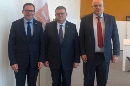 Главният прокурор Сотир Цацаров и заместник-главният прокурор Иван Гешев се срещнаха в Хага с президента на Евроджъст Ладислав Хамран