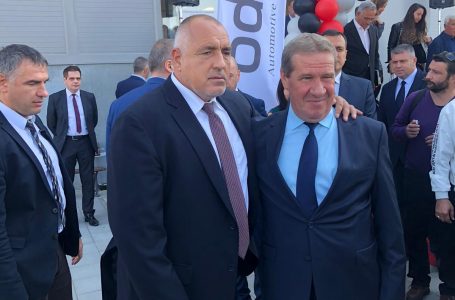 Иван Панайотов и Найден Шопов присъстваха на официалната церемония по откриването на новия завод за стопове на „Мерцедес“