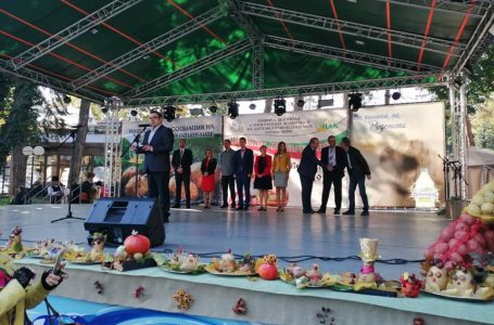 Празник на картофите събра след дългогодишно прекъсване отново във Велинград производители, кулинари, самодейци и много гости
