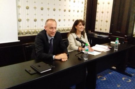 Министърът на образованието и науката се срещна с учители и директори в Пазарджик