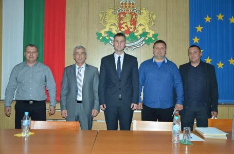 Новоизбраните кмет на община, кметове на кметства и общински съветници на община Белово положиха клетва