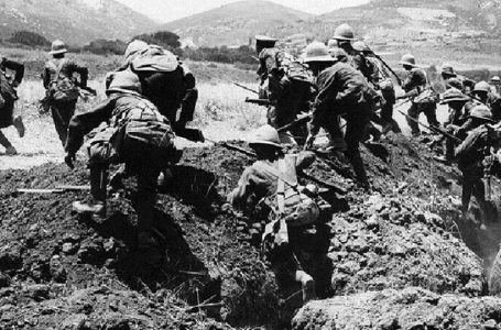11 ноември 1918 г. приключва Първата световна война