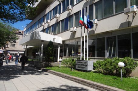 Средният осигурителен доход за страната за септември 2019 г. е 989,33 лева