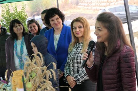 Зам.-министър Лозана Василева: Кампанията „Супер фермер“ дава възможност на младите хора да се срещнат с успели фермери в страната