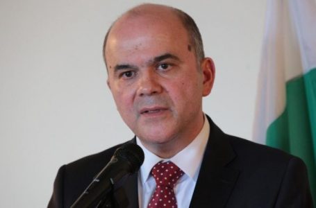 БНР: Бисер Петков: Предложението за болничните подлежи на обсъждане