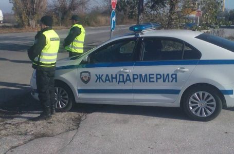 Засилено е полицейското присъствие по пътищата в област Пазарджик преди студентския празник