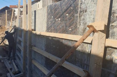 Община Велинград изгражда втора подпорна стена за укрепване на улица в Света Петка
