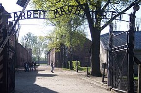 Премиерът Бойко Борисов ще участва в официалната церемония по повод 75 години от освобождаването на бившия концлагер  Аушвиц-Биркенау