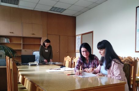 Приемаха заявления за подмяна на лични документи в офиса на НАП в Пазарджик