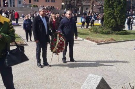 Стотици жители на Белово се включиха в честването на Националния празник