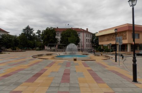 Със заповед на кмета на Община Тополовград Божин Божинов се въвеждат ограничения във връзка с COVID-19