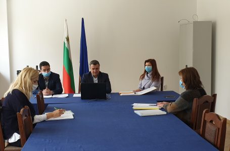 Администрацията на Община Велинград бе намалена с 22-ма души