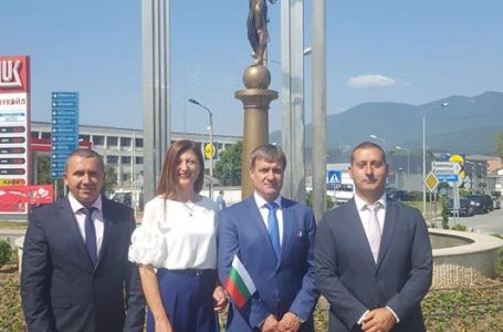 Кметът на община Велинград и екипът му ще даряват по 500 лева от трудовото си възнаграждение