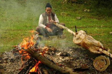 В селата Паталеница и Варвара отбелязват Гергьовден с традиционните чевермета