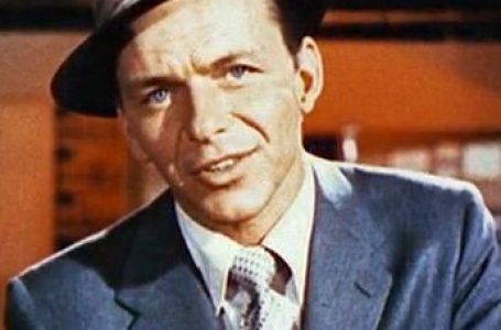 На 14 май 1998 г. умира Франк Синатра