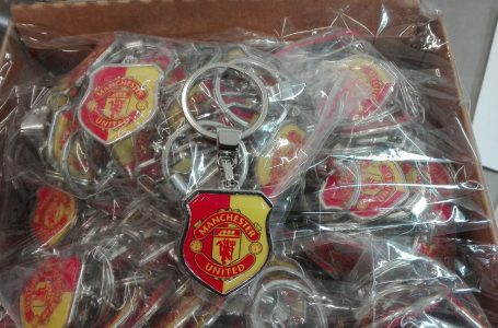 Над 22 000 ключодържатели и 215 чифта спортни обувки с логото на световноизвестни марки задържаха митническите служители на ГКПП Капитан Андреево