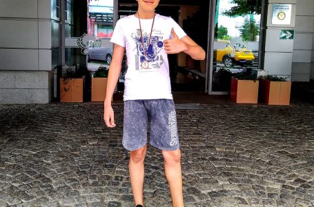 Пламен Стоянов спечели бронзов медал на Държавното индивидуално първенство по ускорен шахмат