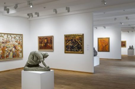 Представят различни изложби във Велинград