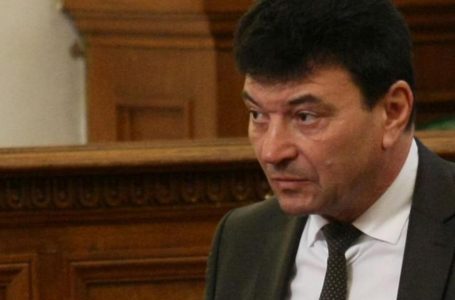 2 г. условно за Живко Суджука