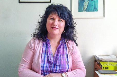 Галина Стоянова е е новият секретар на Община Пещера