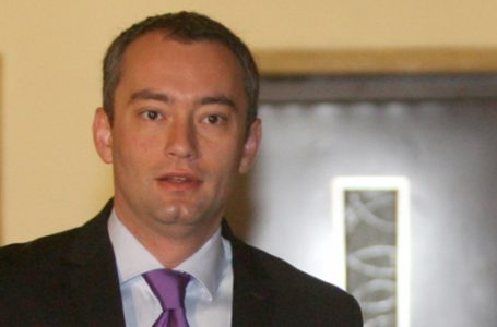 Николай Младенов: ВНС е политическият изход от кризата