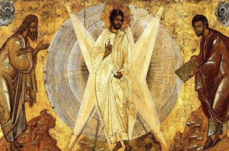 Преображение е – небето се отваря, а лятото си отива