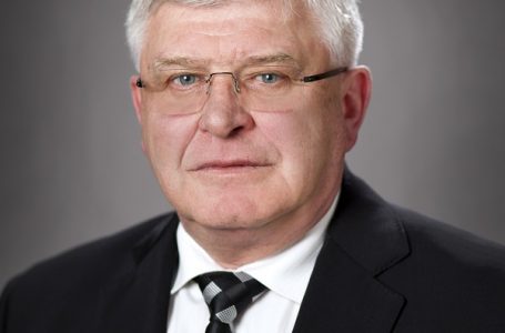 Министър Кирил Ананиев: Ще помоля Корнелия Нинова да се подготвя с истинска информация, когато реши да взима думата по толкова важен въпрос, какъвто е поемането на нов дълг