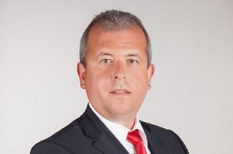 Йордан Младенов кмет на община Пещера, поздрави пожарникарите по случай празника