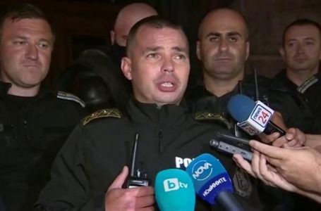 Ст. комисар Златанов: След вечерните протести са задържани над 60 човека, на 35 е оказана помощ в лечебно заведение