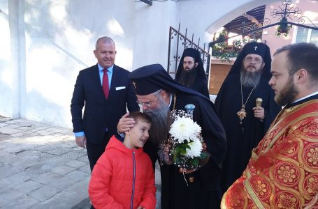 Храмов празник отбелязаха пещерци в катедрален храм „Св. Димитър“