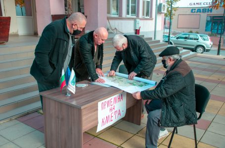 Приемният ден в община Тополовград беше изнесен на открито