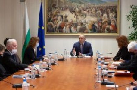 Продължават консултациите за изборите на “Дондуков” 2