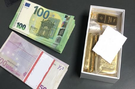 Митнически служители задържаха над 5,2 кг злато на кюлчета и 20 000 евро при проверка на ГКПП Калотина