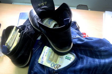 Митнически служители задържаха 166 000 недекларирани евро в района на ГКПП Дунав мост 2