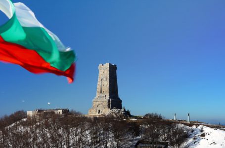 ЧЕСТИТ 3-ТИ МАРТ!