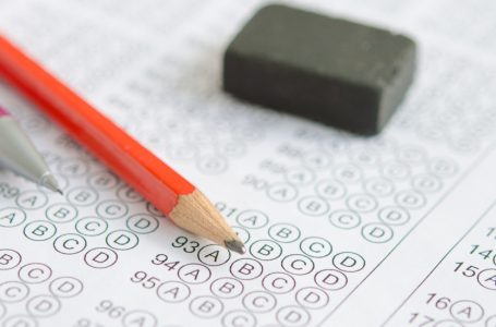 Матурите след 12 клас ще включват целия учебен материал