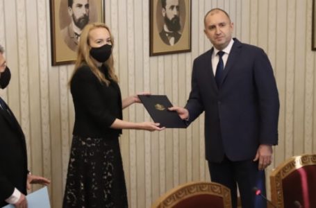 „Има такъв народ“ получи мандата и го върна на секундата