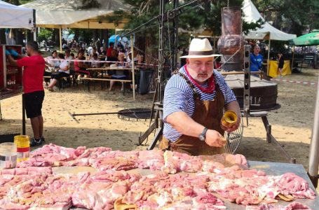 Ути Бъчваров готви специални ястия за съборяните на Свети Константин