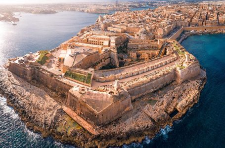 От 14 юли Малта затваря границите за неваксинираните