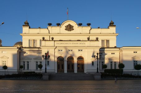 След дълго чакане-Бюджет 2022 влиза в парламента за първо четене
