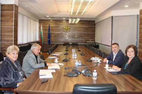 Д-р Емил Кабаиванов се срещна с министъра на регионалното развитие и благоустройството Виолета Комитова