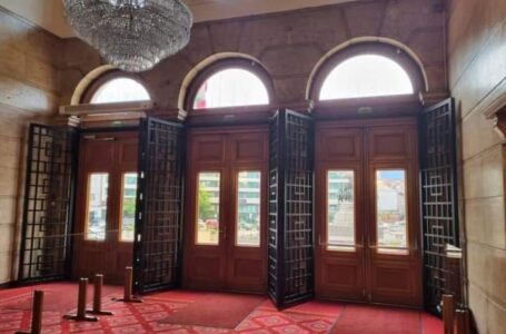 Решетките в Народното събрание са незаконни според Националния институт за недвижимо културно наследство