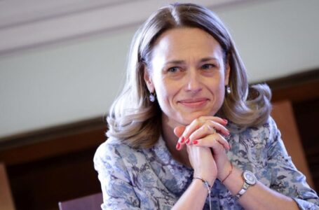 Ива Митева: Мандатът е изпуснат, не са направени всички усилия той да бъде успешен