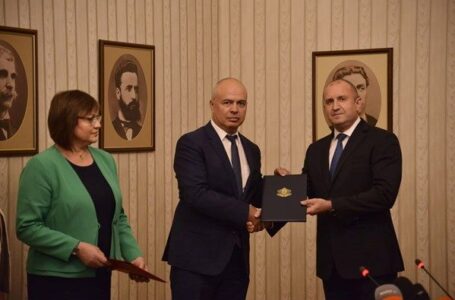 БСП връща днес на президента неизпълнен третия проучвателен мандат за правителство