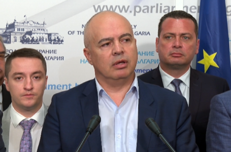 БСП: Утре в 10 ч връщаме мандата на президента Радев като неизпълнен