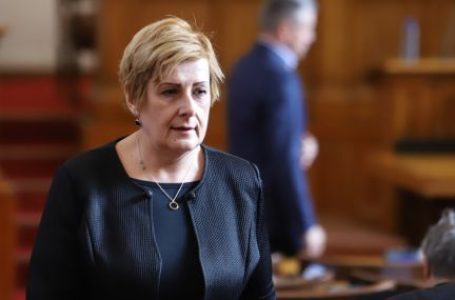 Гунчева: ПП ме поканиха на преговори, 99% ще гласувам „против“ правителство