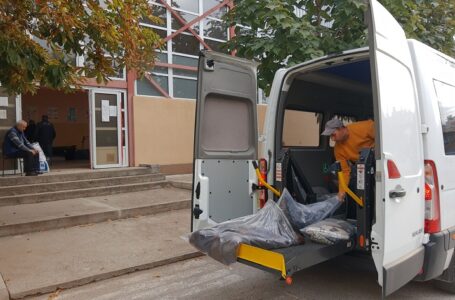 Два буса с помочи за с. Каравелово тръгна от Пещера