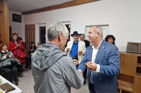 Откриха обновения Клуб на художниците в община Пещера