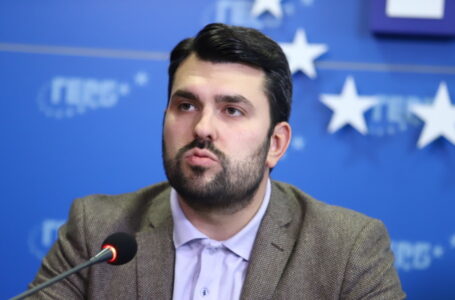 Георг Георгиев ГЕРБ: Цялата партия на “Продължаваме промяната” е облачна и крипто