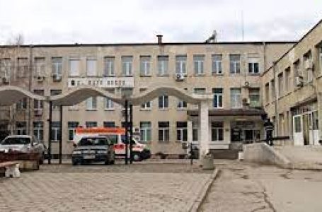 Шеф на болницата в Карлово подкара линейка, за да спаси жена